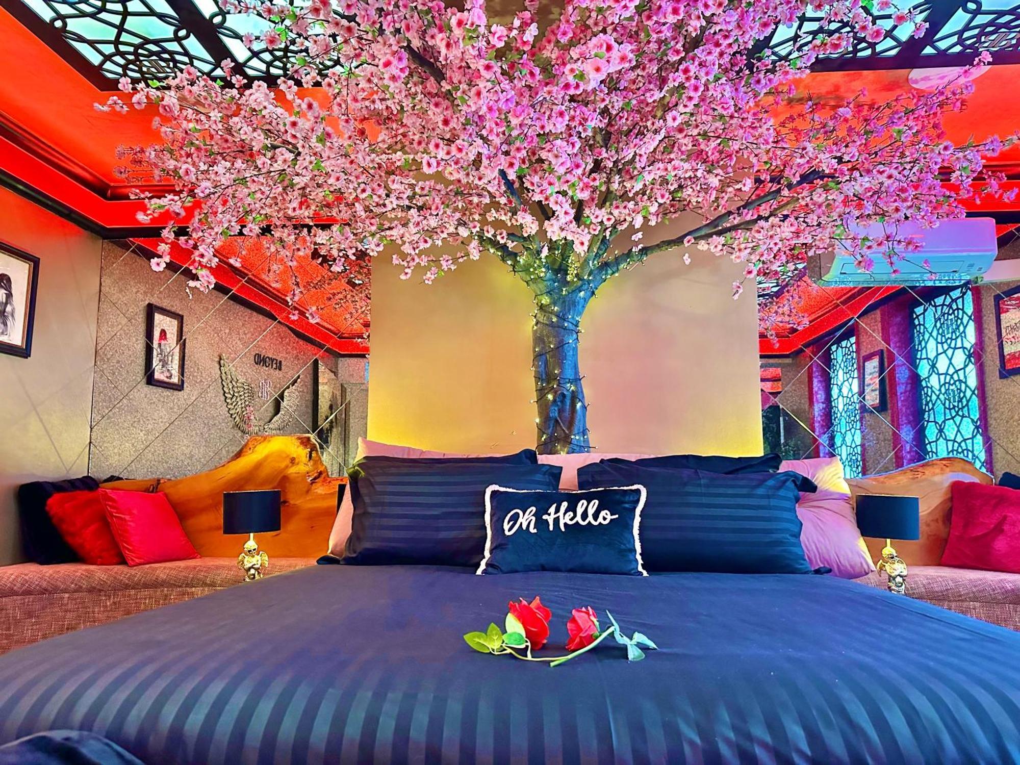 Beyond - Romantic Basement Apartment - Close To Beach - With Parking Bournemouth Buitenkant foto