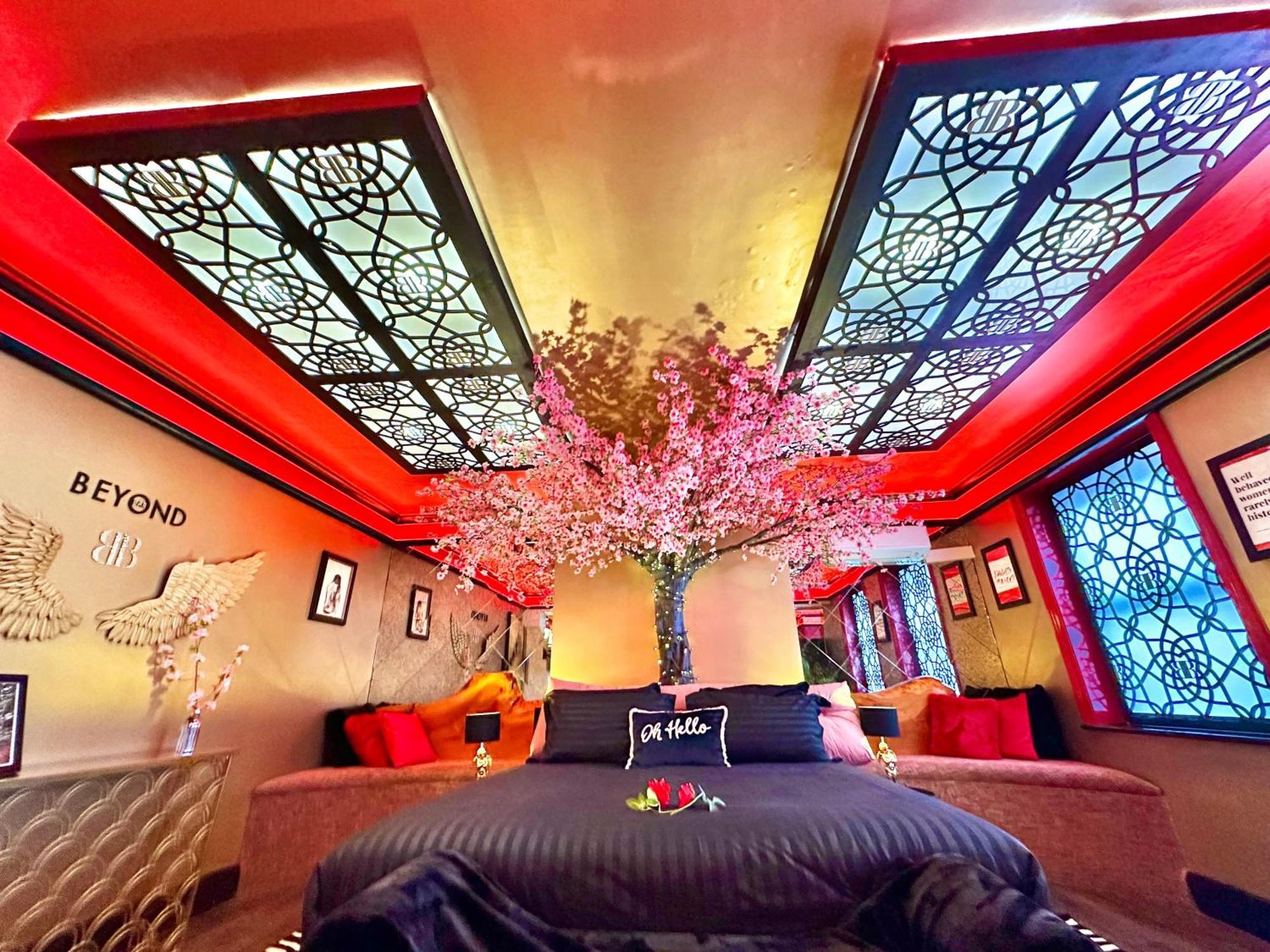 Beyond - Romantic Basement Apartment - Close To Beach - With Parking Bournemouth Buitenkant foto